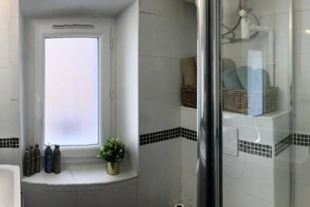 Studio 12 Vieux Port Apartment Ла Сиота Екстериор снимка