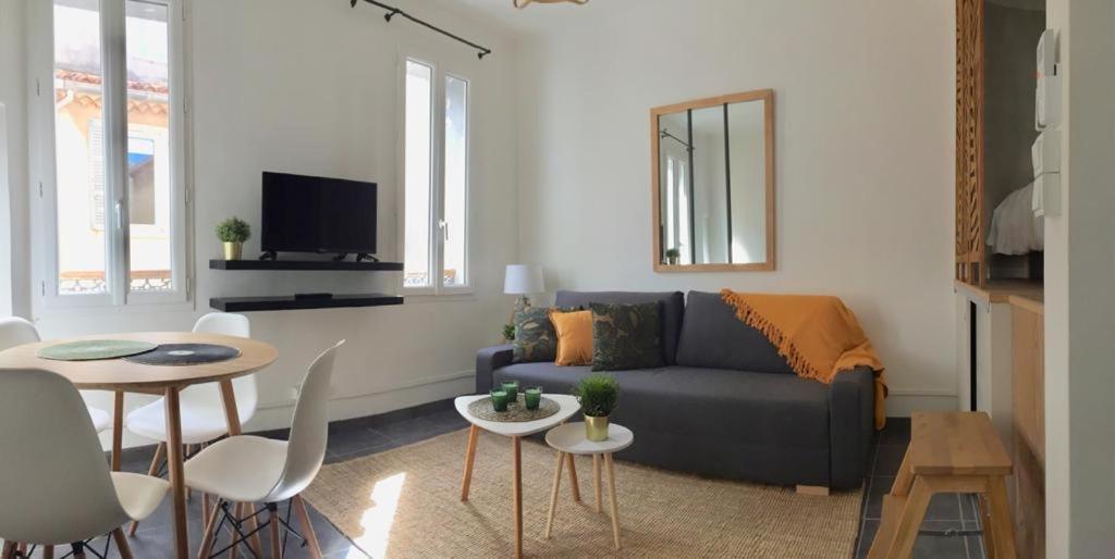 Studio 12 Vieux Port Apartment Ла Сиота Екстериор снимка
