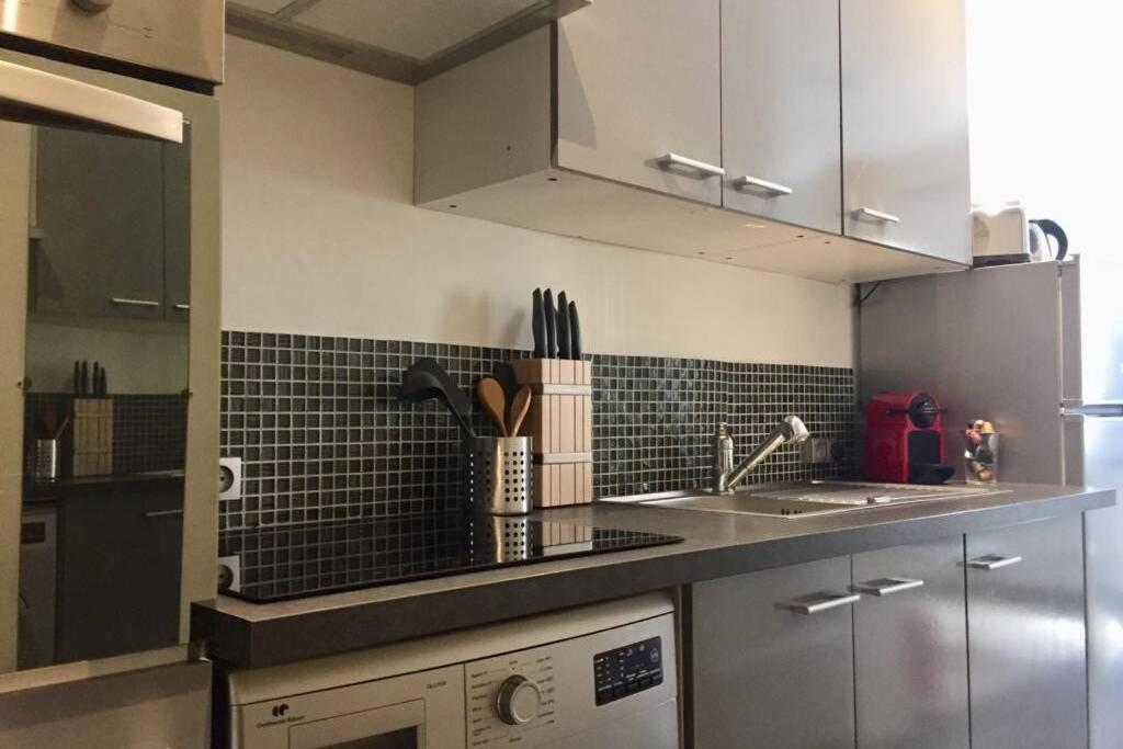 Studio 12 Vieux Port Apartment Ла Сиота Екстериор снимка